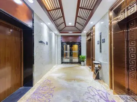 Ичан: Haiyi Portofino Hotel