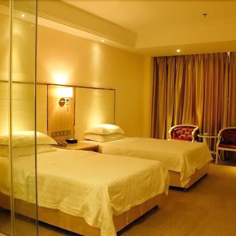 Чжаоцин: Zhaoqing Lihu Concept Hotel