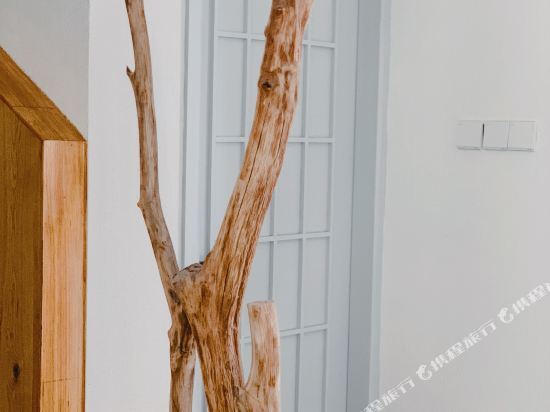 Ханчжоу: Lin'an Congqian. Man Hostel