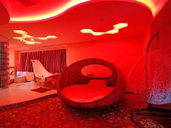 Чэнду: Romantic Love Theme Hotel