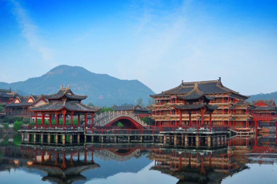 Дунъян: 东阳嘉华大酒店