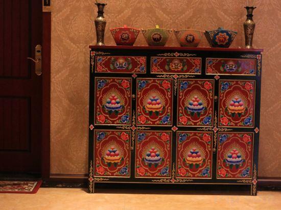 Шангри-Ла: Tibetan Impressions Boutique Hotel