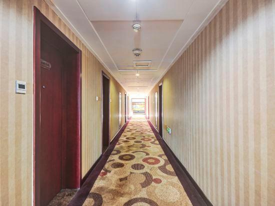Таншань: Jin Gang International Hotel