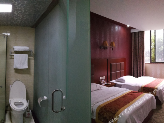 Baiqian Business Hotel — фото 2