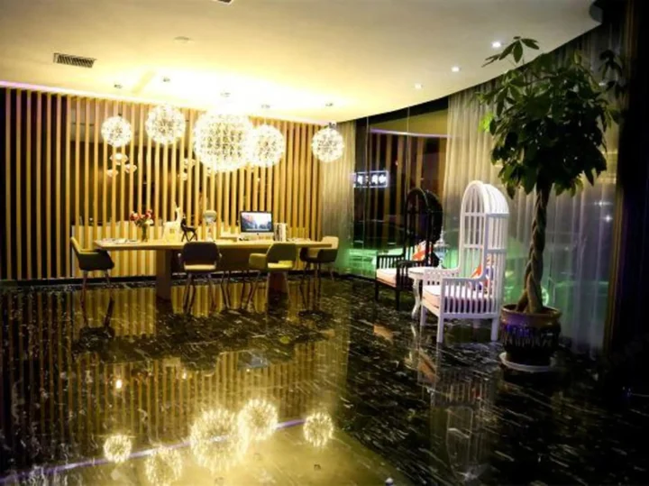 Линьи: Clarity Hotel (Yishui Bus Terminal)