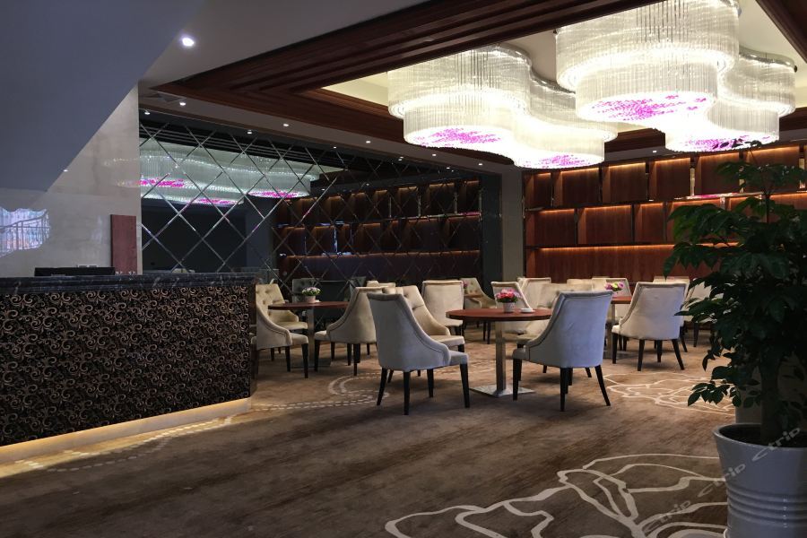 Цзиньюань: Zhonghe Hotel