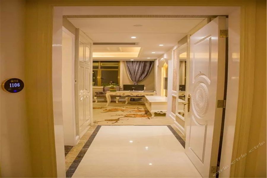 Цзиньюань: Zhonghe Hotel
