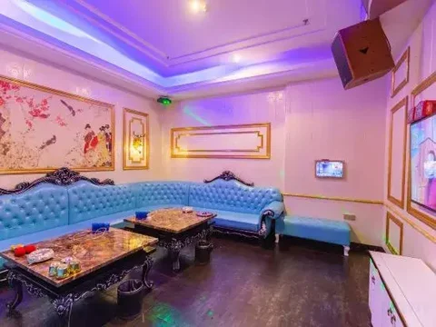 Ичан: Wufeng International Hotel