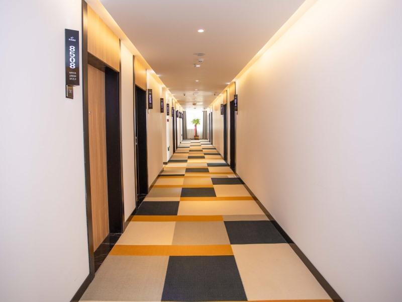 Фуян: Shell Hotel Fuyang Linquan County Qianjin Road Tenghui International City
