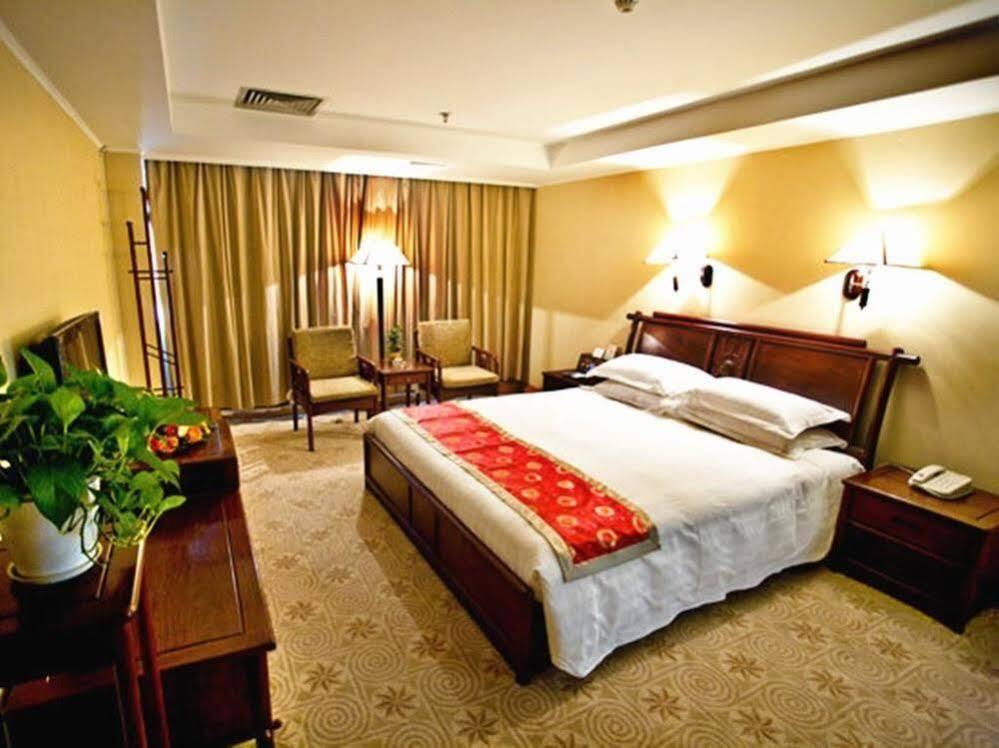 Ханчжоу: JI Hotel Hangzhou Huanglong Times Square