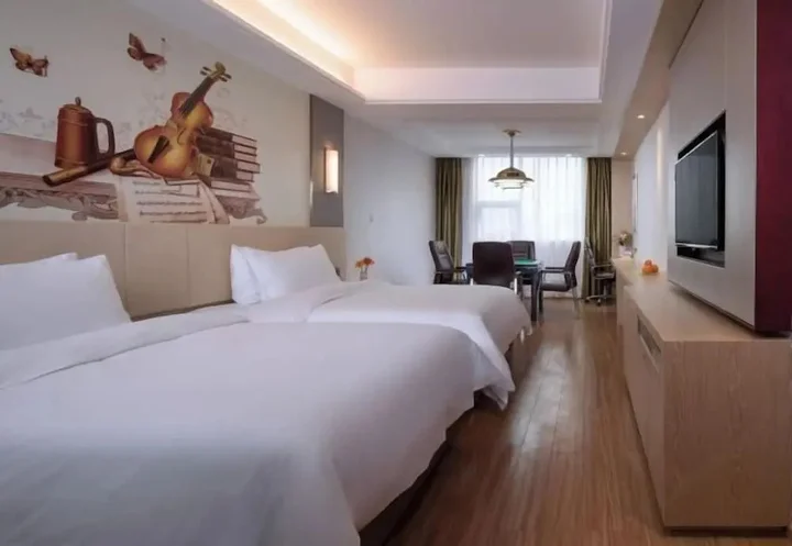 Хуайхуа: Vienna Hotel (Xupu Wanda Plaza)