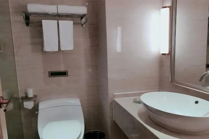 Хуайхуа: Vienna Hotel (Xupu Wanda Plaza)