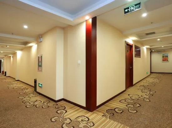 Ичан: 809 Pinghu Holiday Hotel (Yichang Xiaoxita Three Gorges International Tourism Tea City)