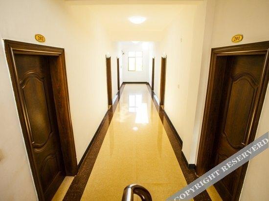 Бэйхай: Xiari Hotel