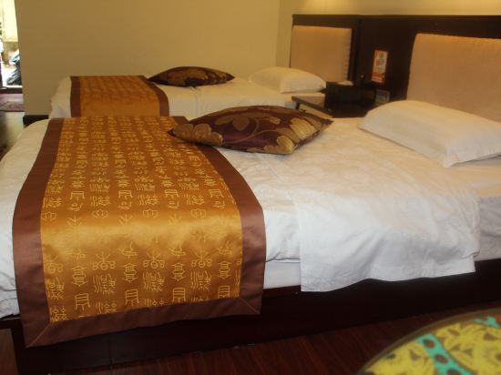 Линьань: Red Sky Inn