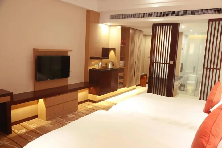 Дунъян: Narada Phoenix Valley Resort