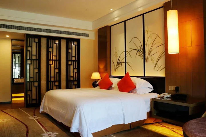 Дунъян: Narada Phoenix Valley Resort