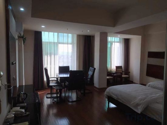 Хайкоу: Junya Zhouji Hotel(Haikou East High Speed Railway Station)