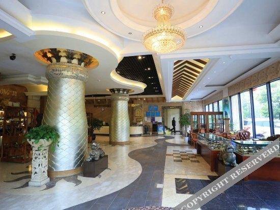 Чунцин: 蓝色之夜酒店(重庆江北空港国际机场店)