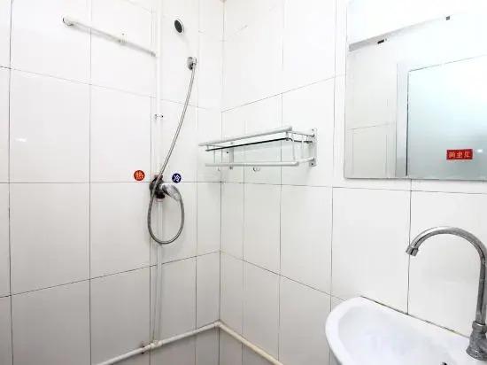 Жичжао: Rizhao Yicheng Hotel