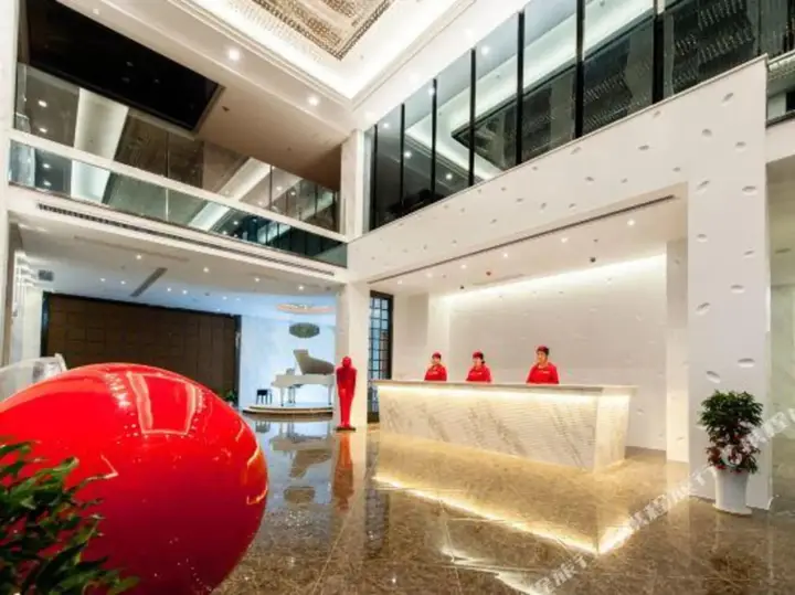 Kristin Hotel (Yanglan High-speed Railway Citizen Center) — фото 2