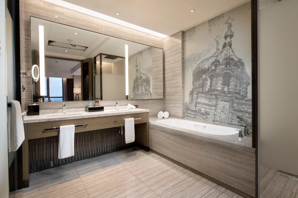 Харбин: Crowne Plaza Harbin Songbei by IHG