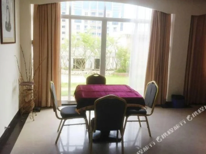 Янгиианг: Starfish Hotel