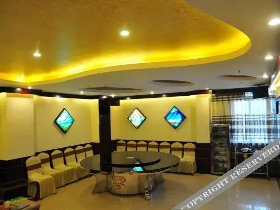 Янгиианг: Starfish Hotel