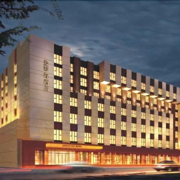 Чжэнчжоу: Aegean Sea Zhongzhou Yihe Hotel (Zhengzhou People's Hospital)