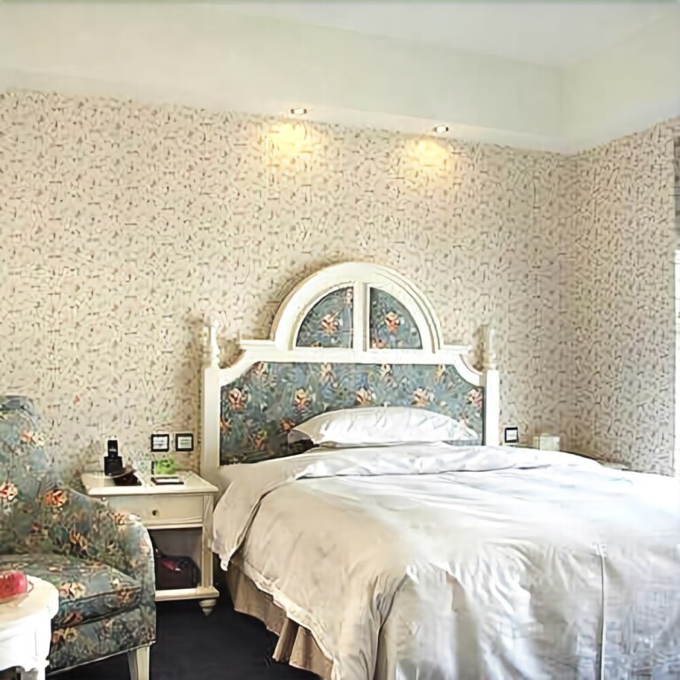 Чжэнчжоу: Aegean Sea Zhongzhou Yihe Hotel (Zhengzhou People's Hospital)