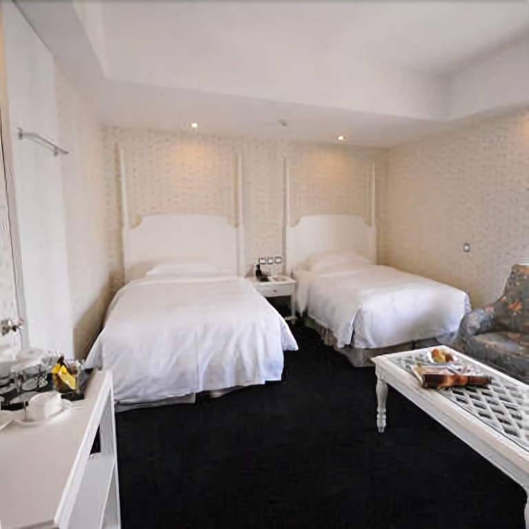 Чжэнчжоу: Aegean Sea Zhongzhou Yihe Hotel (Zhengzhou People's Hospital)