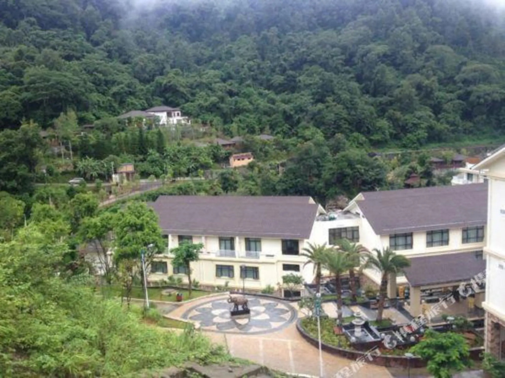 Баошань: Longlin Hot Spring Resort