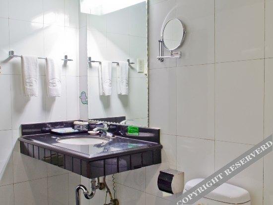 Урумчи: Bazhou Hotel