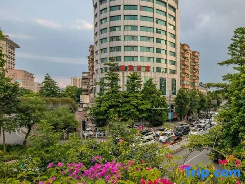 Цзиньюань: EJ Yizhi Apartment (Qingyuan City Plaza)