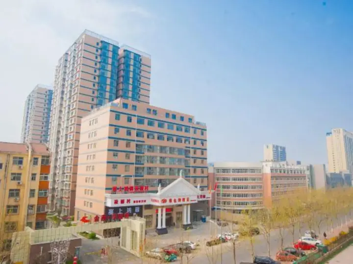 Лянфан: Vienna International Hotel (Hebei Yanjiao Jinyan Street)