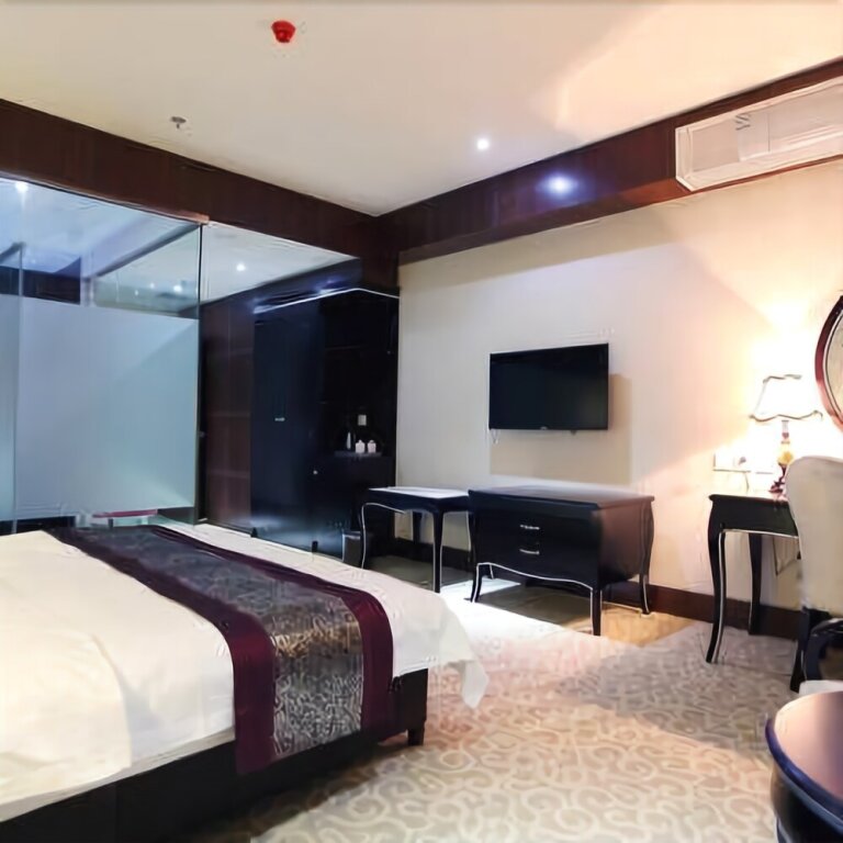 Паниин: Yiju Hotel