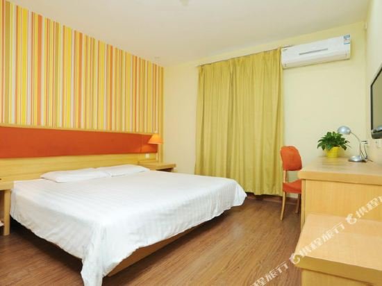 Эчжоу: Home Inn (Ezhou Railway Station Binhu West Road)