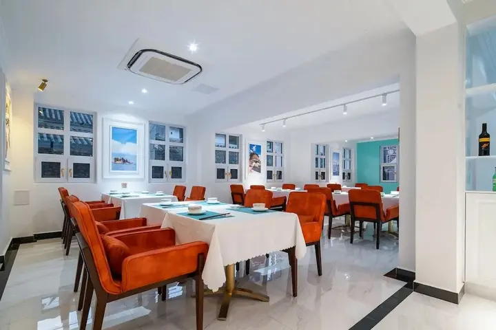 Дали: Dali T Hotel