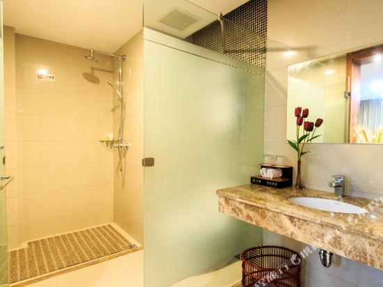 Янгиианг: Yangjiang Fangyuan Business Hotel