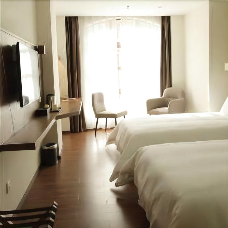 Баоцзи: Pesht Hotel