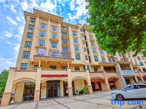 Баоцзи: Pesht Hotel