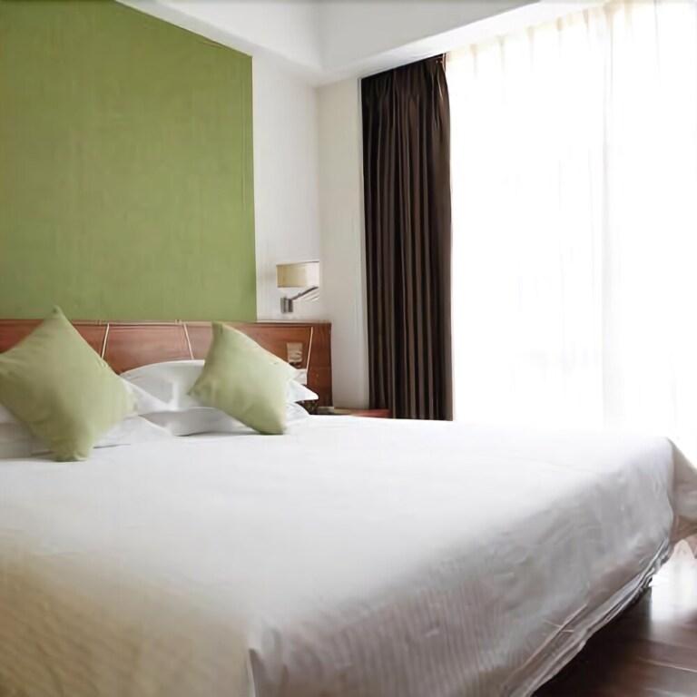 Баоцзи: Pesht Hotel