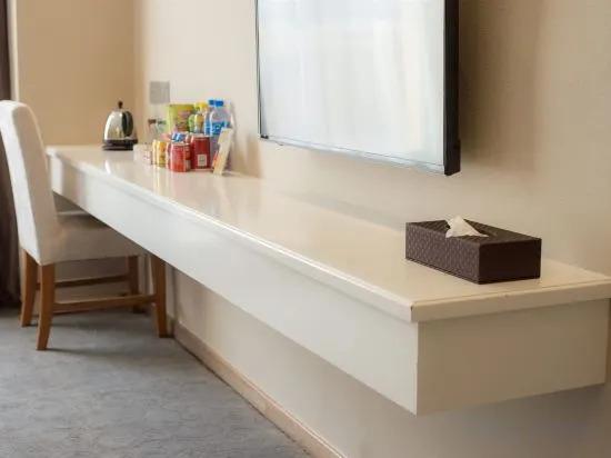 Лунъянь: Home Inn Ruibai Cloud Hotel (Longyan Railway Station Zhongshan Road Branch)