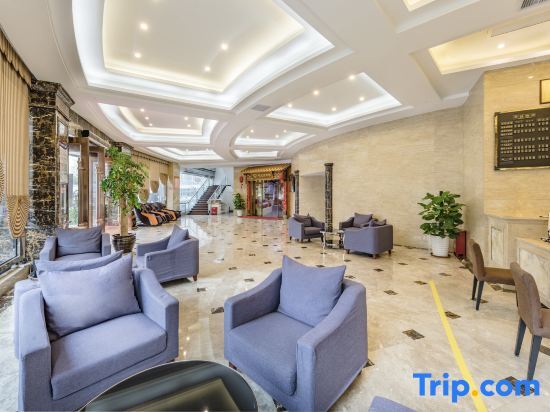 Лунъянь: Home Inn Ruibai Cloud Hotel (Longyan Railway Station Zhongshan Road Branch)