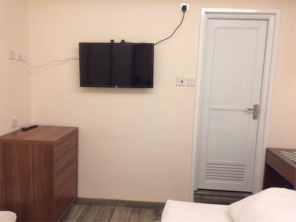Гонконг: Tong Luo Wan Hostel