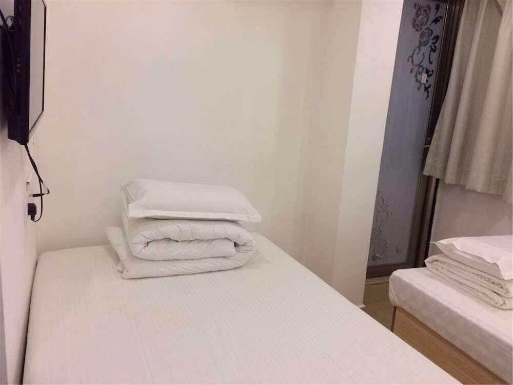 Гонконг: Tong Luo Wan Hostel