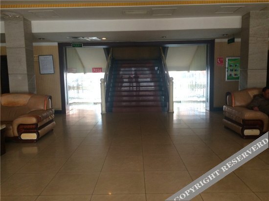 Люян: Tian Ning Hotel