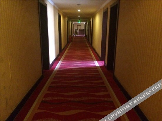 Люян: Tian Ning Hotel