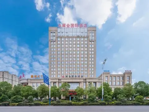 Луань: Zhan Ye International Hotel