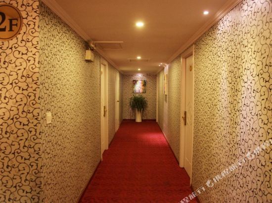 Цзясинь: Jiucheng Shiguang Wuzhen Boutique Hostel